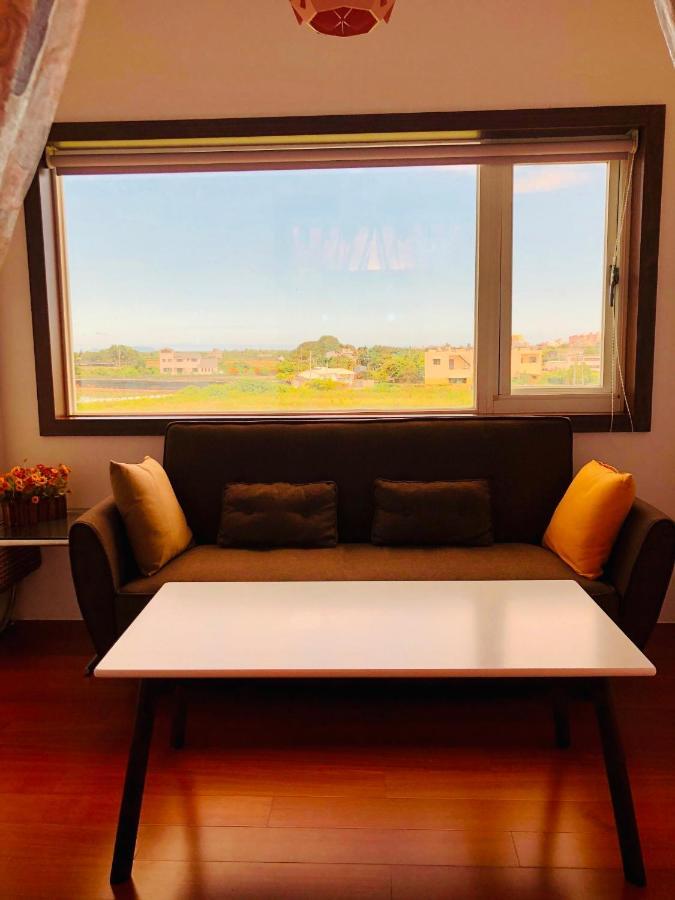 Emaly Homestay T'ai-tung Exterior foto